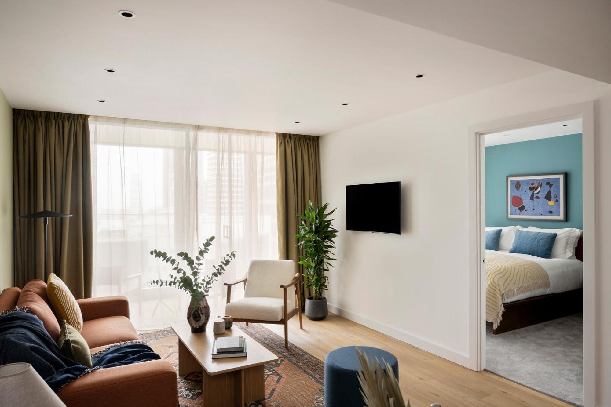Cove Landmark Pinnacle London Room photo