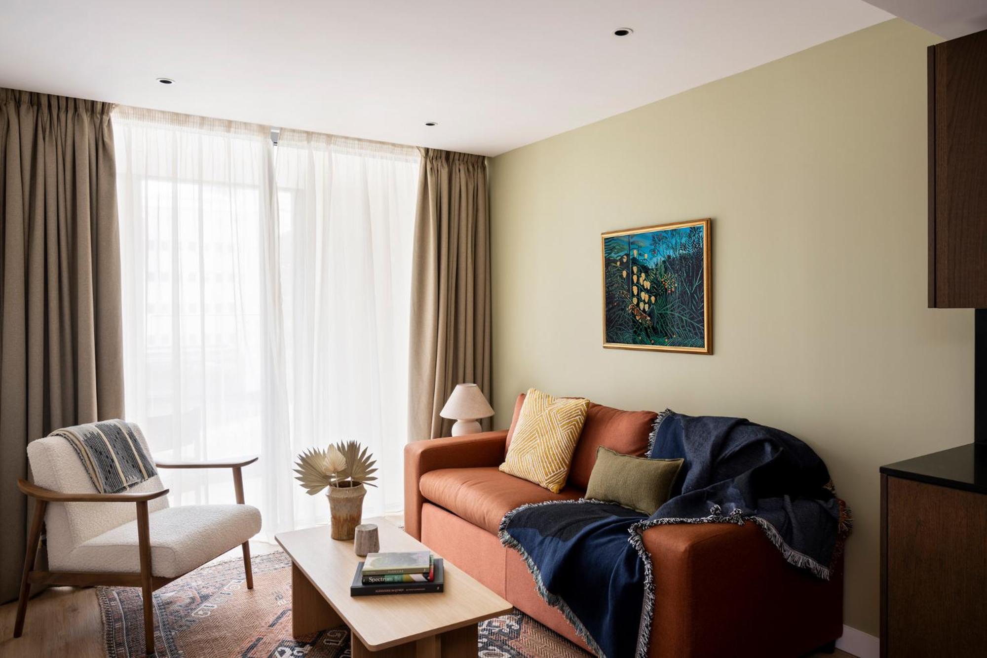 Cove Landmark Pinnacle London Room photo